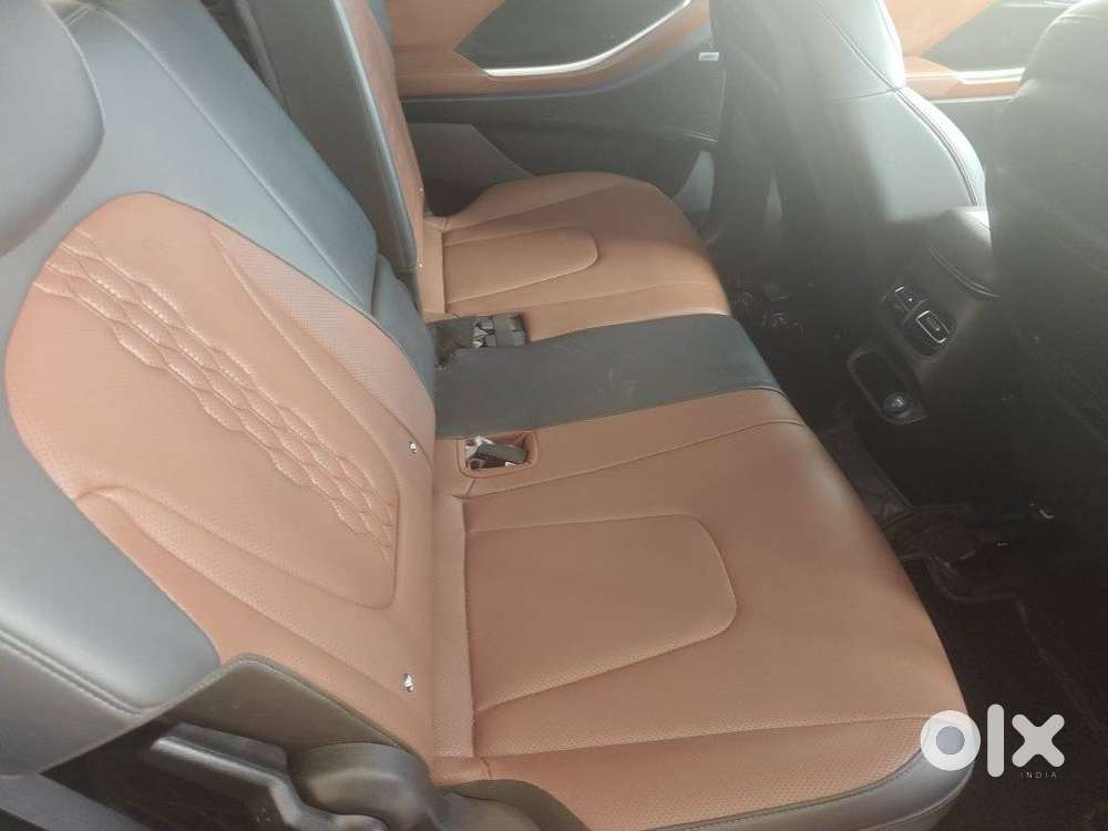 Hyundai Alcazar Platinum, 2024, Petrol