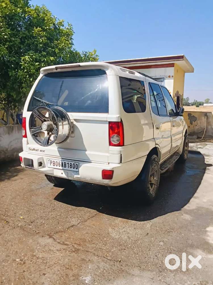 Tata Safari 2014 Diesel 100000 Km Driven