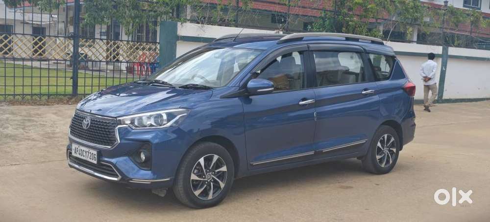 Toyota Rumion V Mt, 2024, Petrol