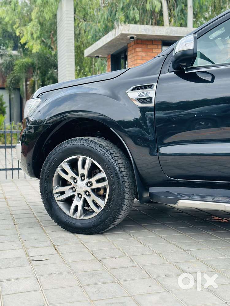 Ford Endeavour 3.2 Titanium At 4x4, 2016, Diesel