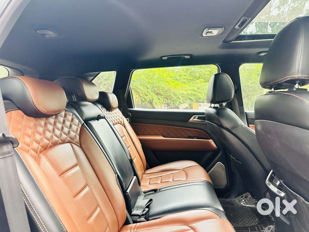 Mahindra Alturas G4 4x4 At, 2019, Diesel