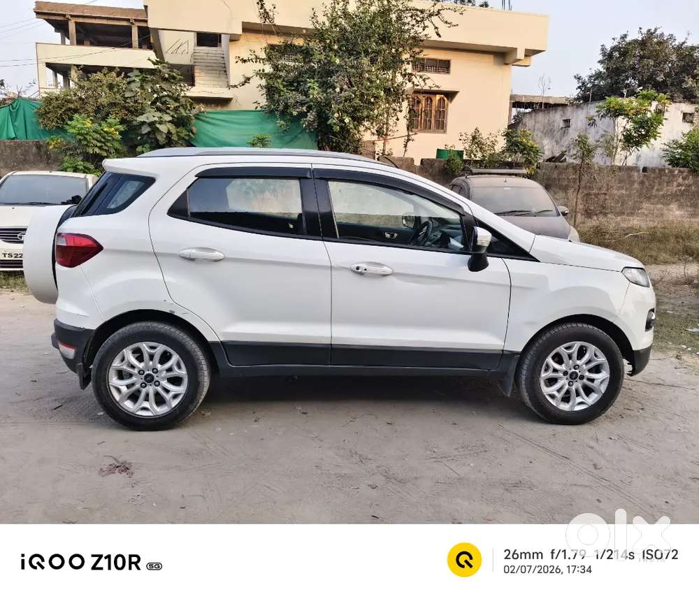 Ford Ecosport 2017 Petrol 125000 Km Driven