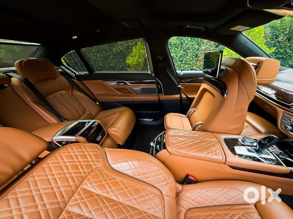 2022 Bmw 740li M Sport  Bernina Grey  Excellent Condition