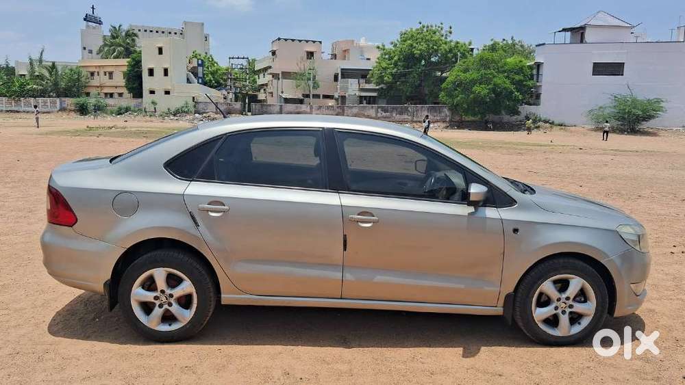 Skoda Rapid 1.6 Mpi Ambition, 2015, Diesel