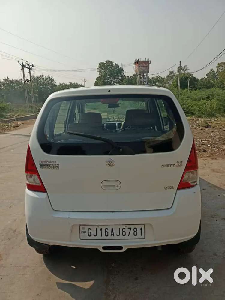 Maruti Suzuki Zen Estilo 2010
