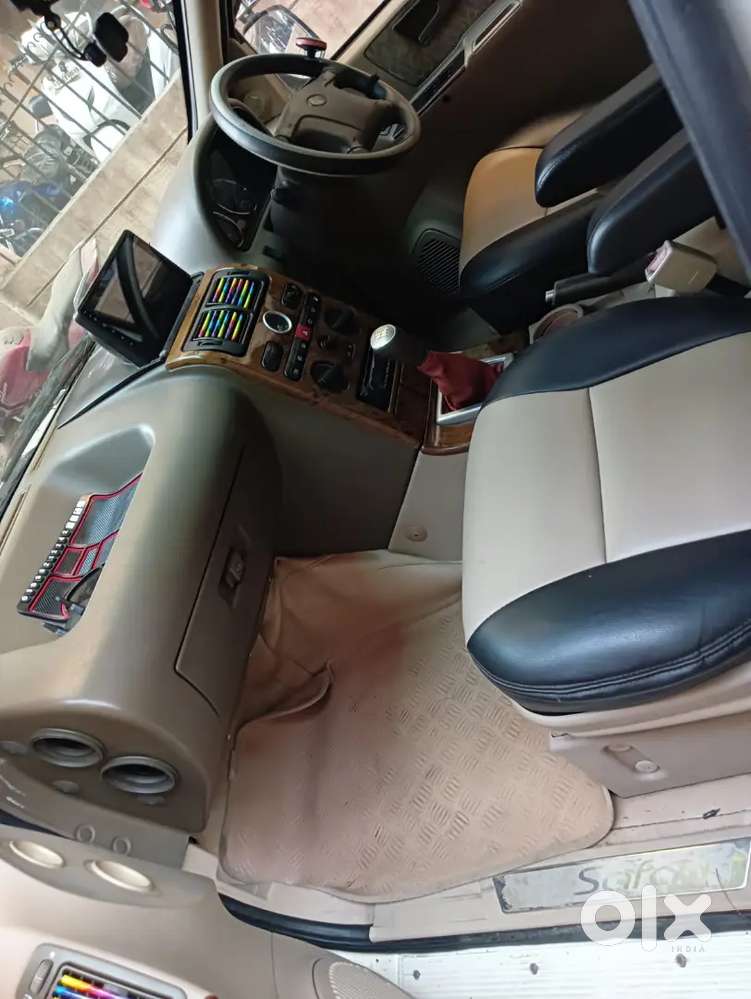 Tata Safari Dicor 2011