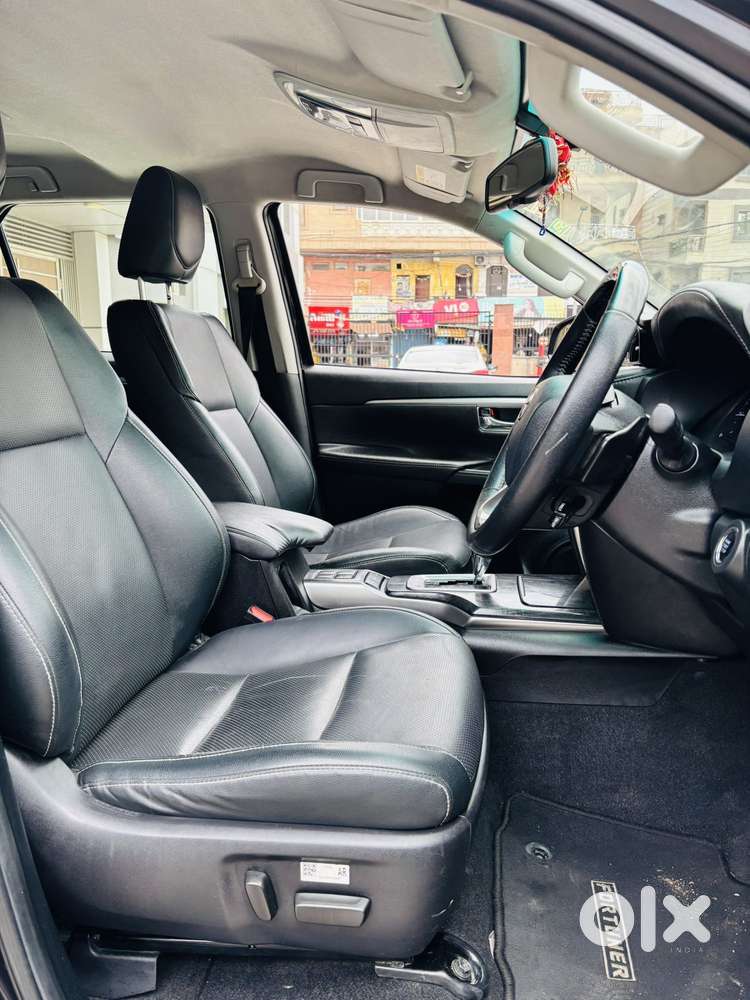 Toyota Fortuner 4x2 At 2.8 Diesel, 2023, Electric