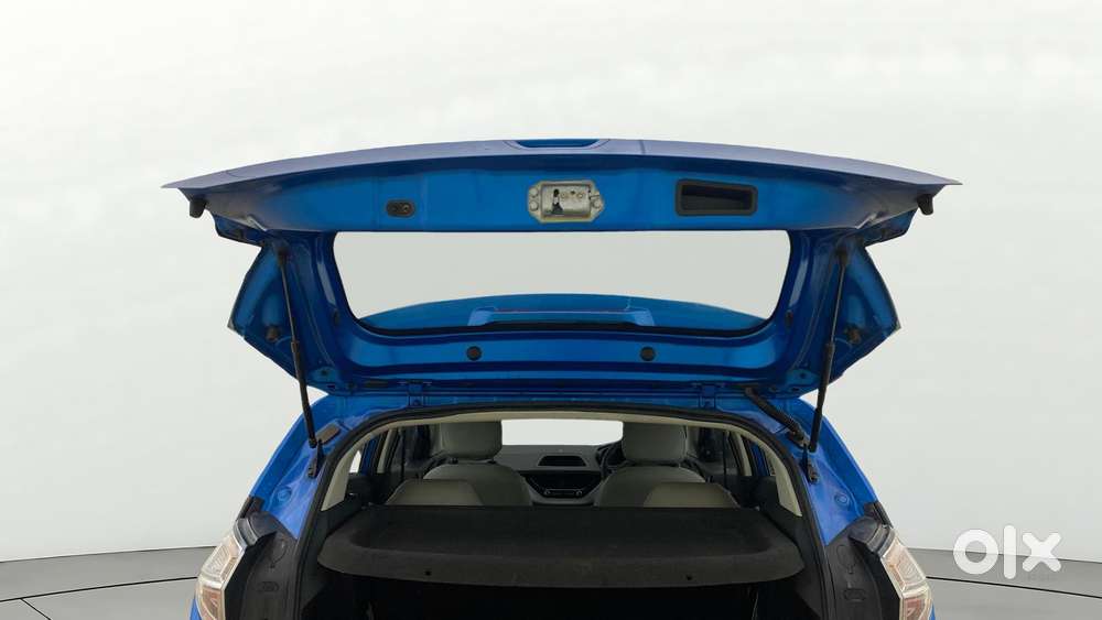Tata Nexon 1.2 Revotron Xt, 2018, Petrol
