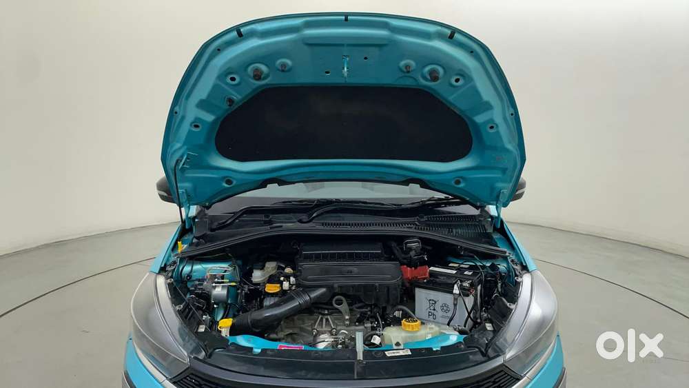 Tata Tiago Xza, 2025, Petrol