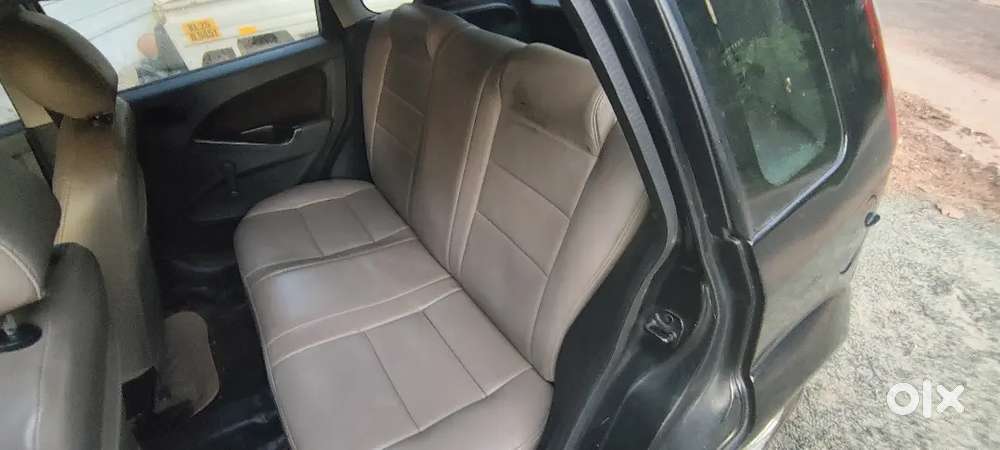 Ford Figo 1.2 Petrol 2011