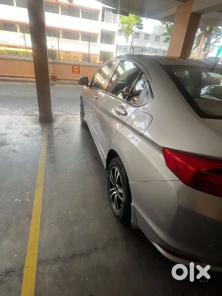 First Owner, Honda City Petrol 2014, Autimatic.