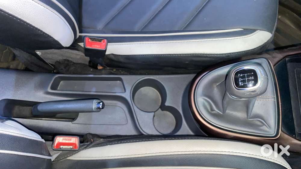 Hyundai Aura Sx (o) Manual, 2020, Petrol