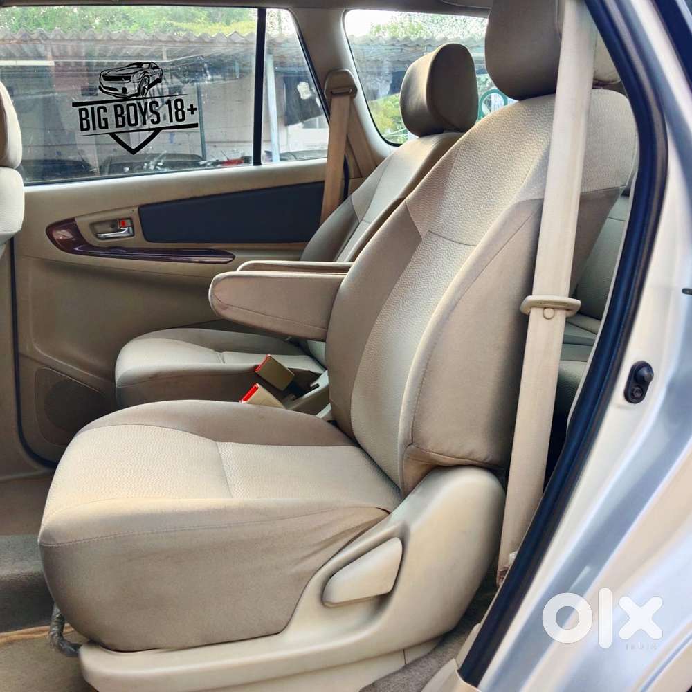 Toyota Innova 2.5 E, 2014, Diesel