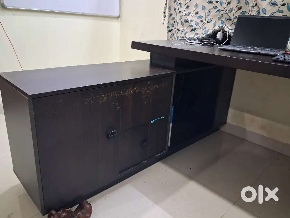 Computer table L shape