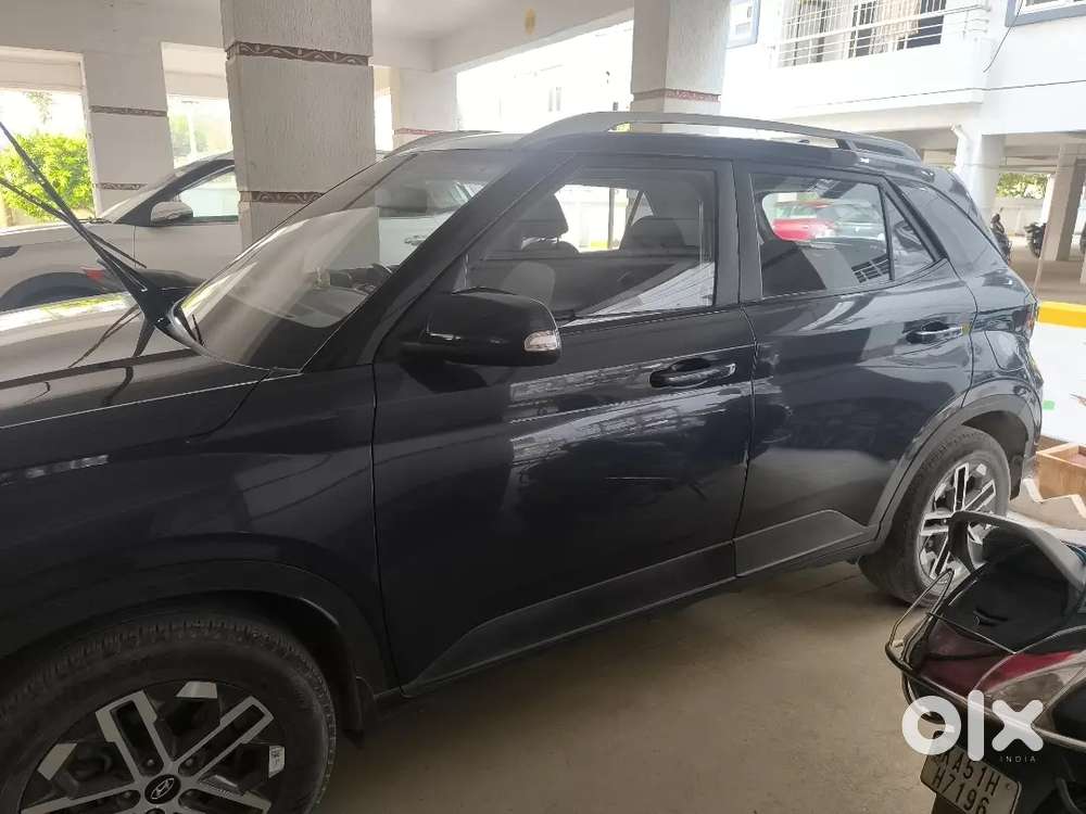 Hyundai Venue 2023 Diesel 66000 Km Driven