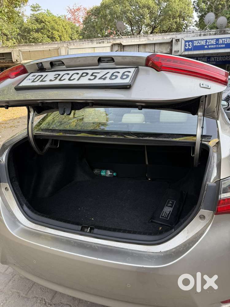 Toyota Corolla Altis