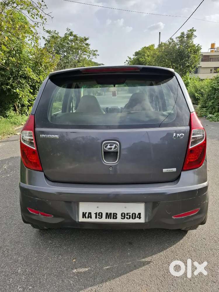 Hyundai I10 2011 Petrol 92700 Km Driven