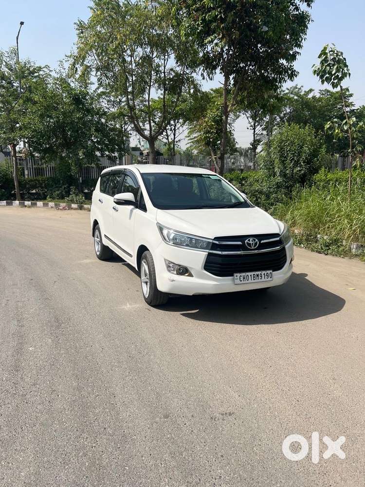 Automatic Innova Crysta