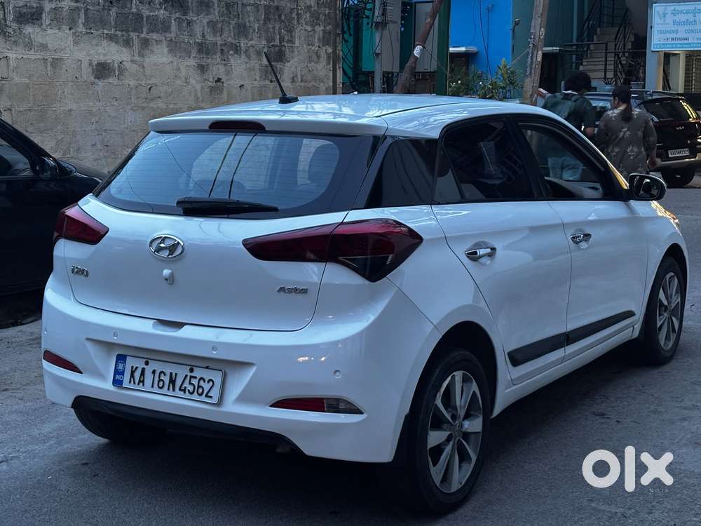 Hyundai Elite I20 1.2 Asta (o) Cvt, 2017, Petrol