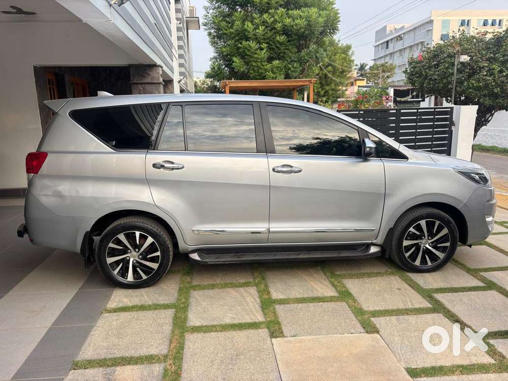 Toyota Innova Crysta 2.4 Z 7 Str, 2023, Diesel