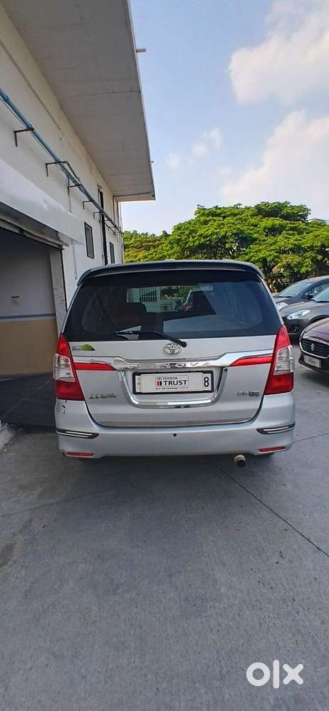 Toyota Innova 2.5 G (diesel) 8 Seater Bs Iv, 2013, Diesel
