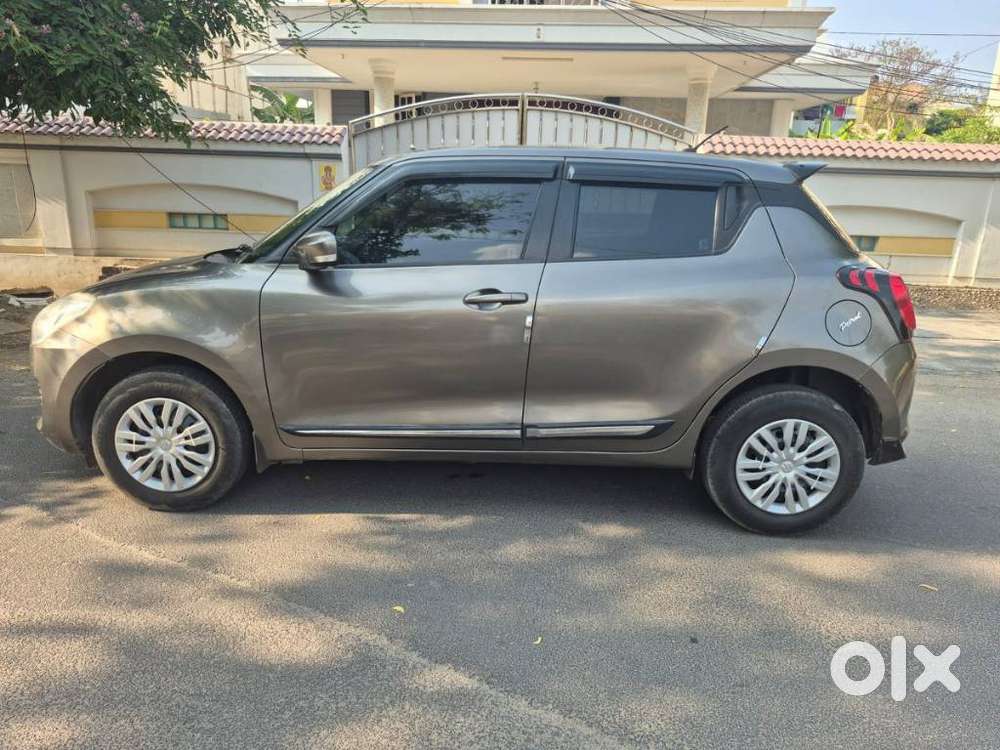 Maruti Suzuki Swift Vxi + Manual, 2021, Petrol
