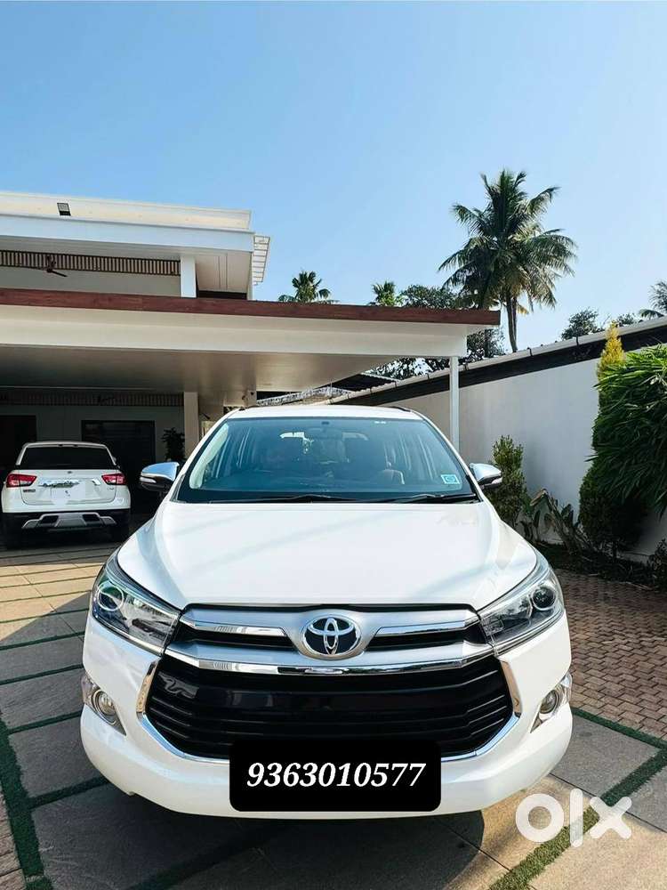 Toyota Innova Crysta 2.8z Automatic, 2016, Diesel