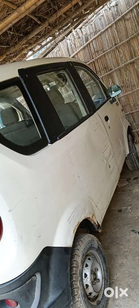 Mahindra Jeeto Mini Van