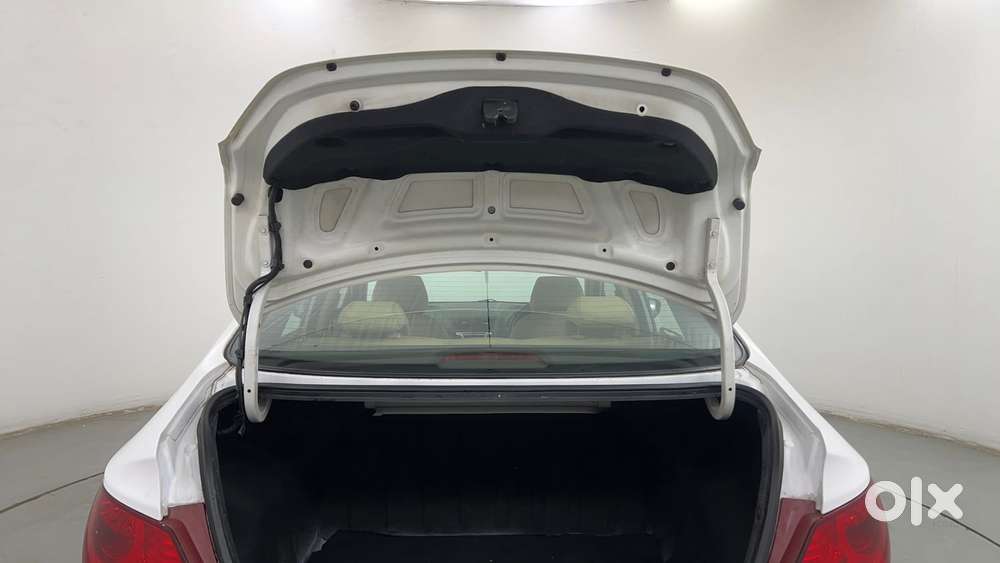 Hyundai Verna 1.6 Vtvt Sx, 2013, Petrol