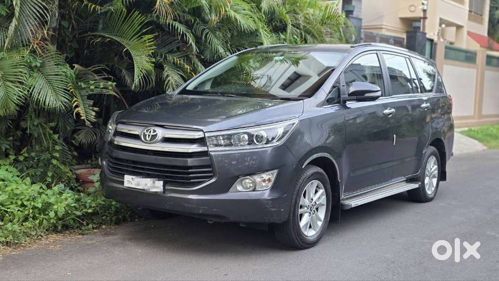 Toyota Innova Crysta 2.4 V, 2016, Diesel