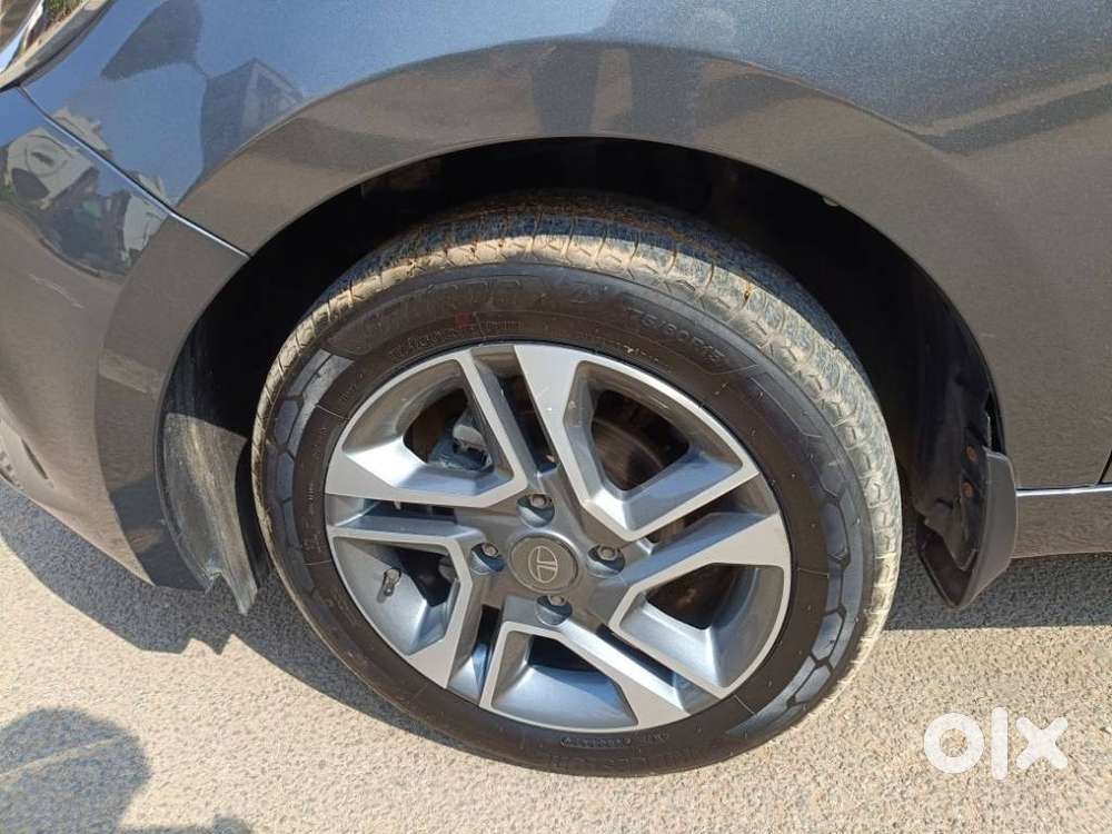 Tata Tiago 1.2 Revotron Xza, 2023, Petrol