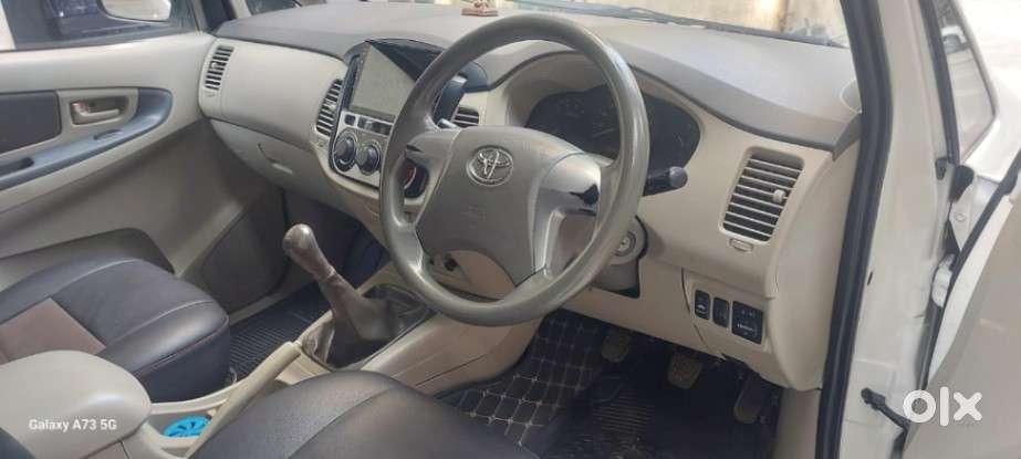 Toyota Innova 2.5 G (diesel) 7 Seater Bs Iv, 2012, Diesel