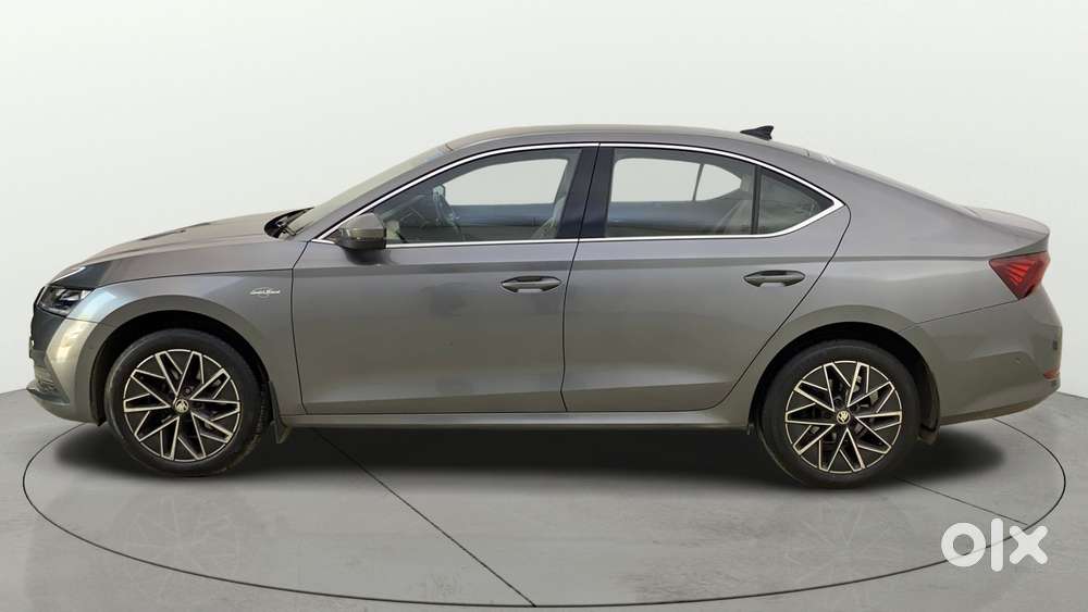 Skoda Octavia 2.0 L K Tsi At, 2022, Petrol
