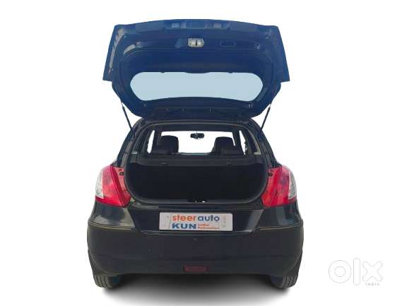Maruti Suzuki Swift Vxi, 2014, Petrol