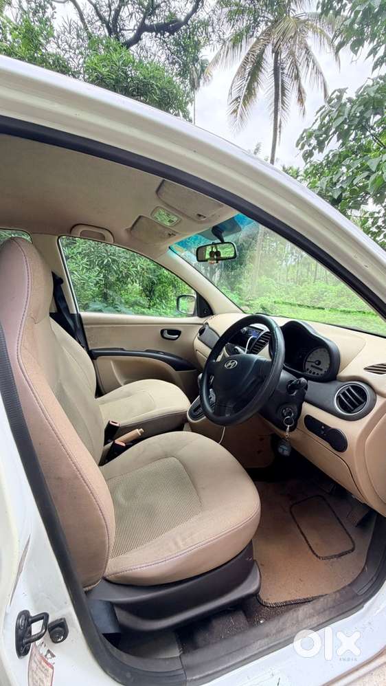 Hyundai I10 Sportz At 2010