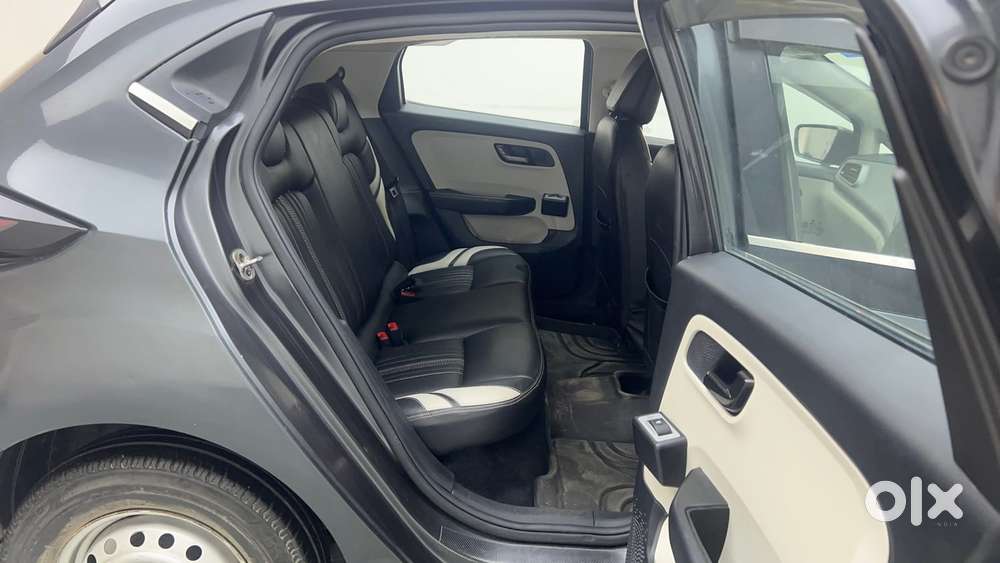 Tata Altroz 1.2 Xe Rhytm Petrol, 2021, Petrol