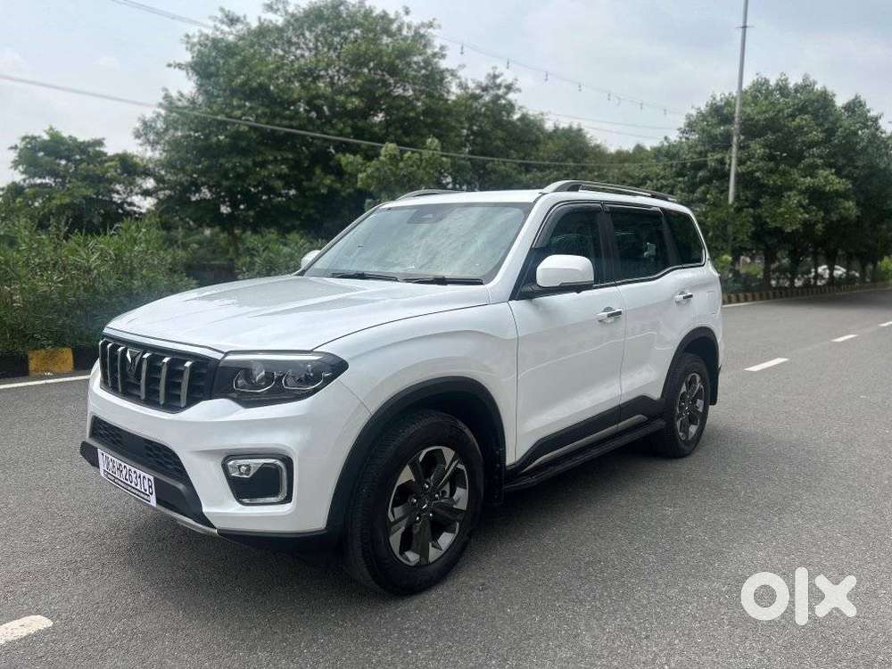 Mahindra Scorpio N Z8 L Petrol At 7 Str, 2026, Petrol