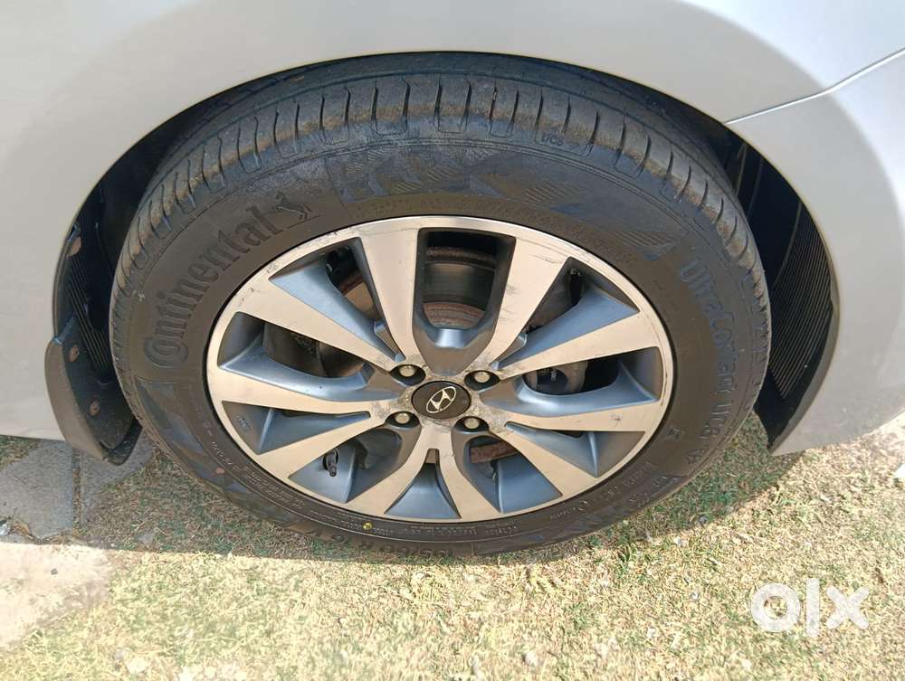 Hyundai Verna Fluidic 1.6 Vtvt Sx, 2015, Cng & Hybrids