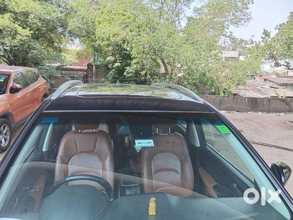 Mg Hector Plus Select 2020