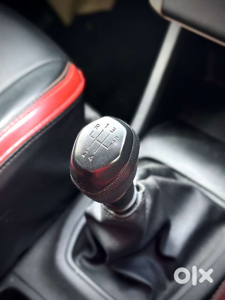 Renault Triber Rxt, 2024, Petrol