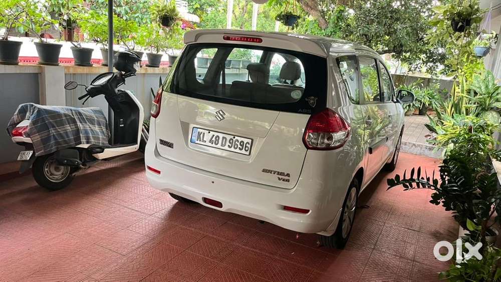 Maruti Suzuki Ertiga 2012 Diesel Carefully Maintained, New Tyres