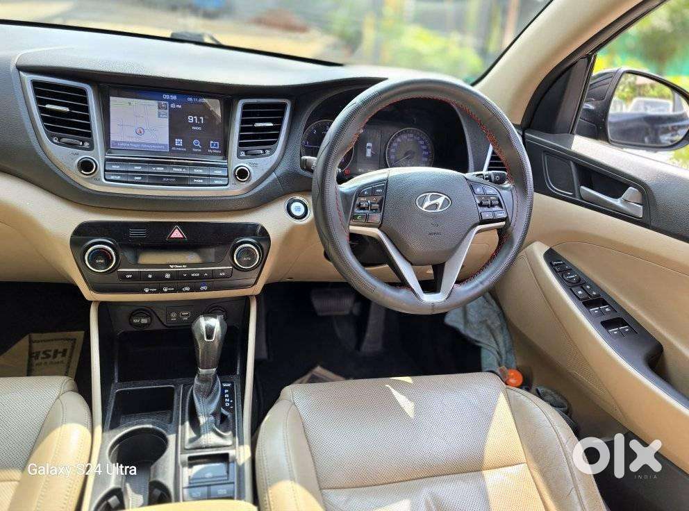 Hyundai Tucson Signature 2.0 At Diesel Dual Tone, 2017, Diesel