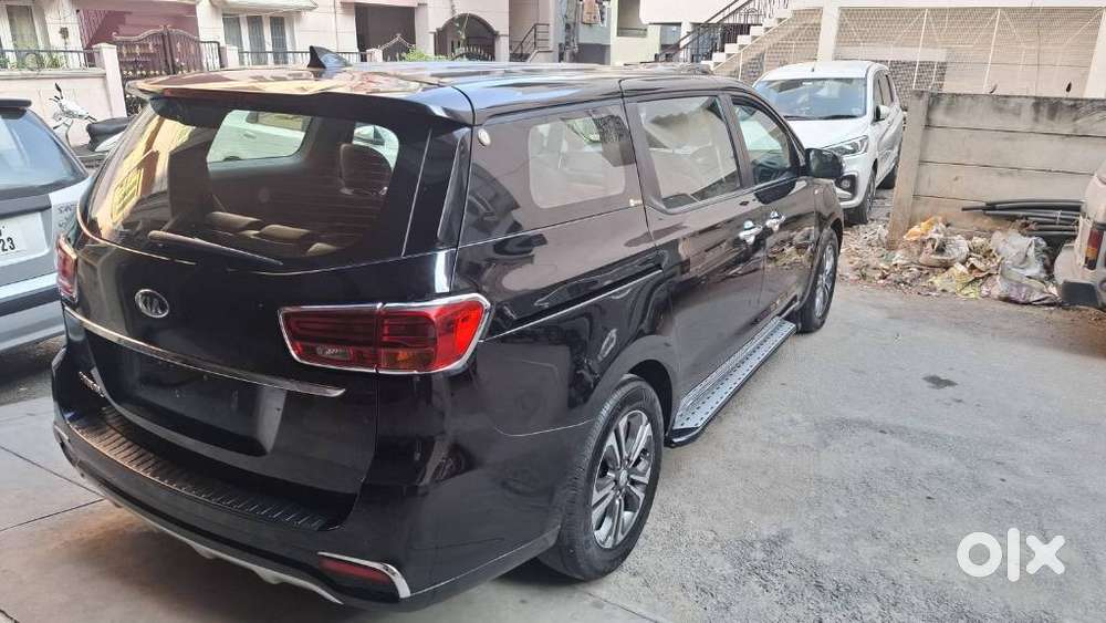 Kia Carnival Premium, 2020, Diesel