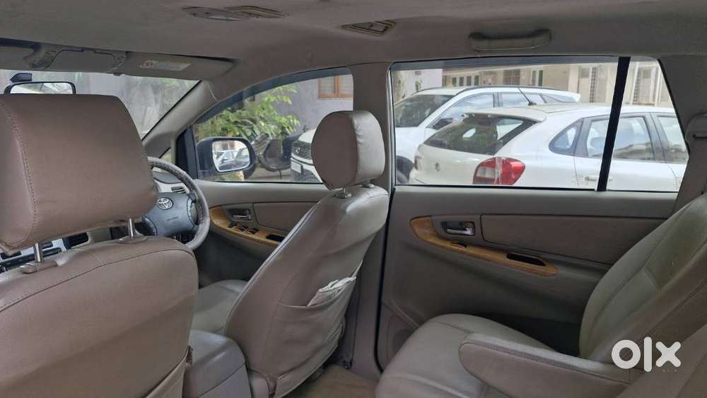 Toyota Innova 2.5 V 7 Str, 2009, Diesel