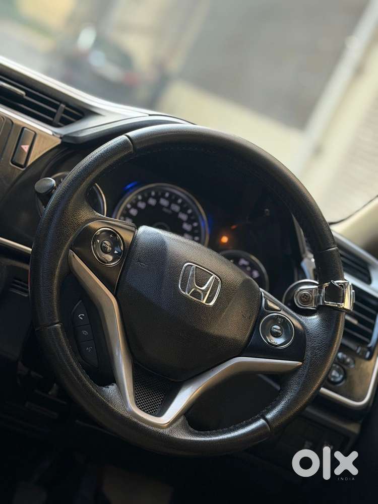 Honda City V Mt Sunroof, 2018, Petrol