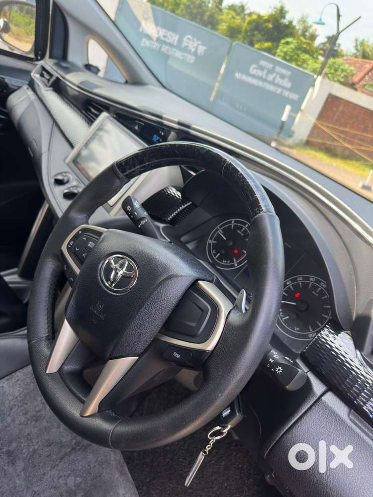 Toyota Innova Crysta 2.4 G Plus Mt 8 Str, 2021, Diesel