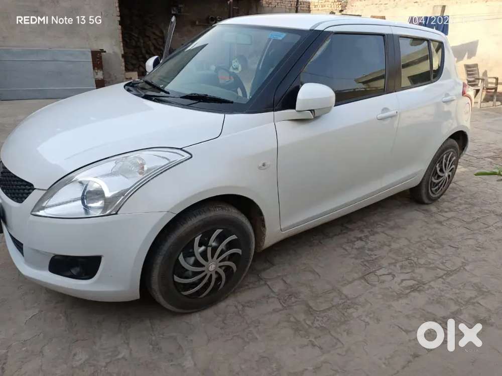 Maruti Suzuki Swift 2012 Petrol