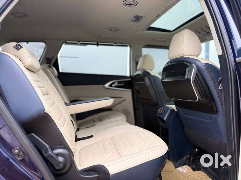 Kia Carens Luxury 1.5 Diesel Imt 7 Str, 2023, Diesel