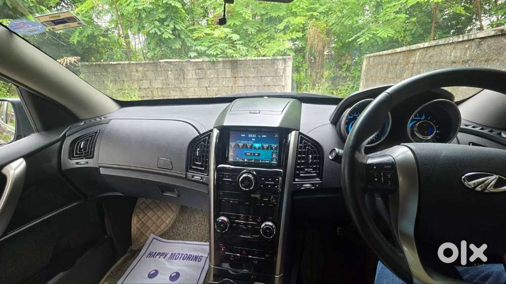 2019 Mahindra Xuv500 W11 At – Top-of-the-line Model  Kochi