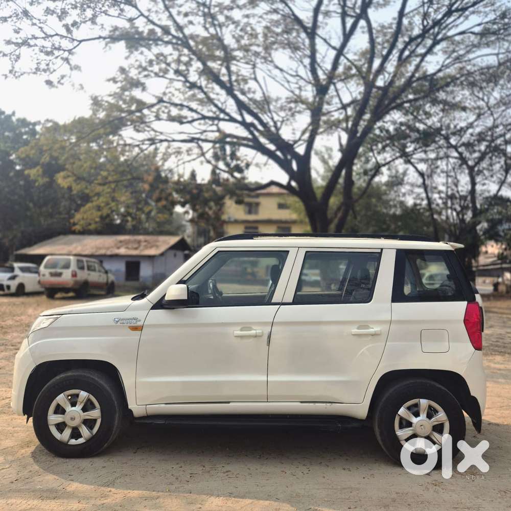 Mahindra Tuv 300